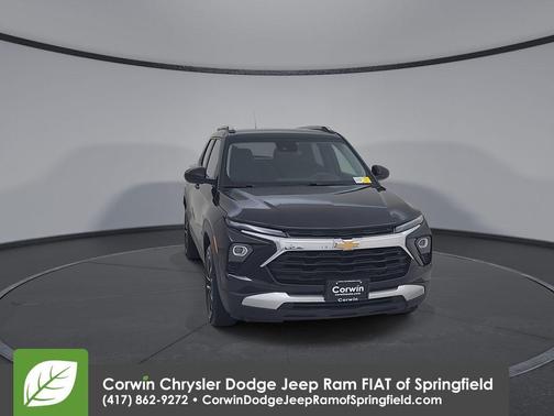 Mosaic Black Metallic 2025 Chevrolet Trailblazer LT
