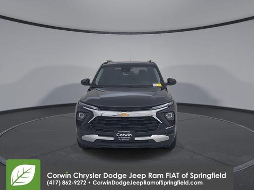 Mosaic Black Metallic 2025 Chevrolet Trailblazer LT