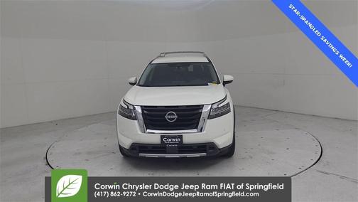 2023 Nissan Pathfinder SL