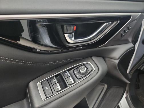 Ice Silver Metallic 2024 Subaru Outback Touring XT