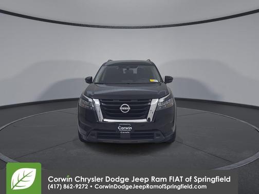 Black 2025 Nissan Pathfinder SV