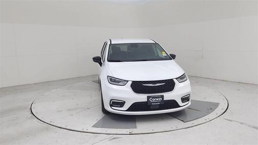 2024 Chrysler Pacifica Touring-L