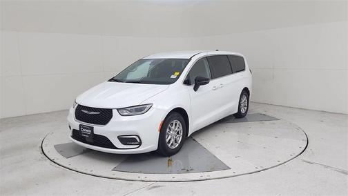 2024 Chrysler Pacifica Touring-L