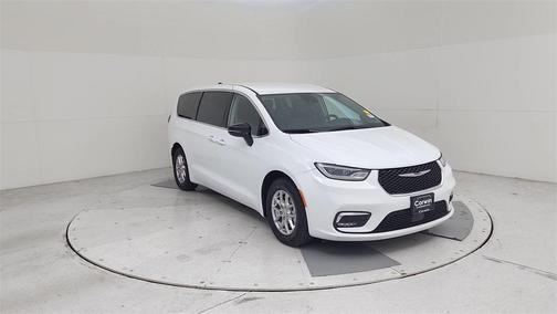 2024 Chrysler Pacifica Touring-L