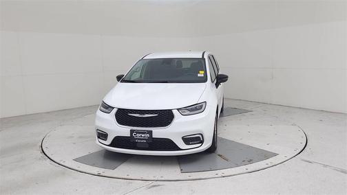 2024 Chrysler Pacifica Touring-L
