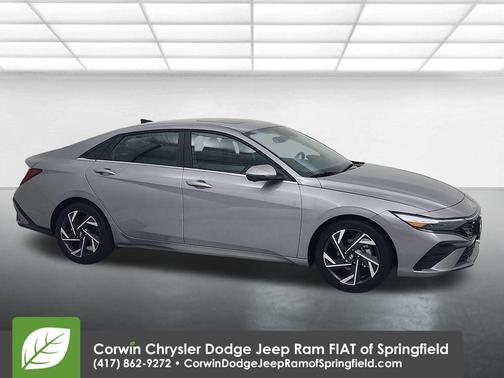 2024 Hyundai ELANTRA Limited