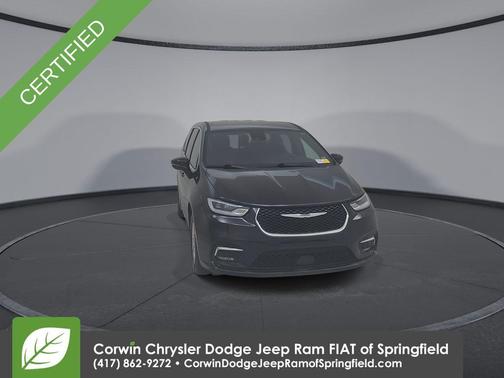 Diamond Black 2025 Chrysler Pacifica Select