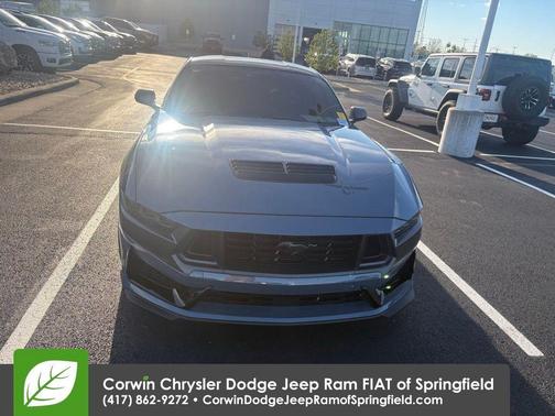 2025 Ford Mustang Dark Horse