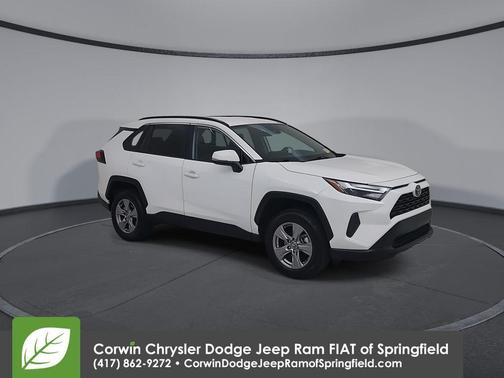 Ice 2025 Toyota RAV4 XLE