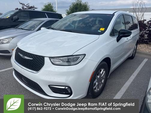 2024 Chrysler Pacifica Touring-L