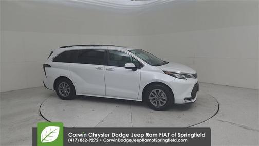 2023 Toyota Sienna XLE