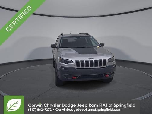 Billet Silver Metallic Clearcoat 2019 Jeep Cherokee Trailhawk