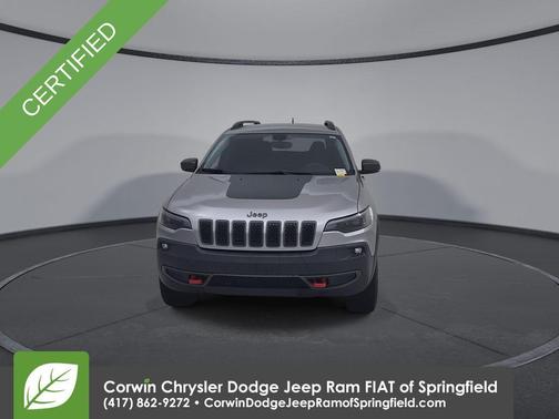 Billet Silver Metallic Clearcoat 2019 Jeep Cherokee Trailhawk