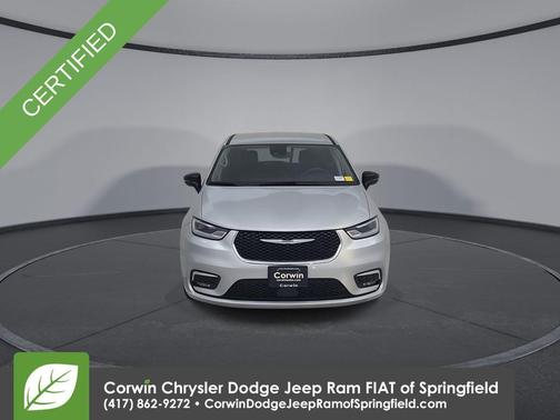 2024 Chrysler Pacifica Touring-L