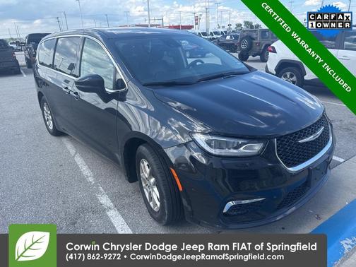 2023 Chrysler Pacifica Touring-L