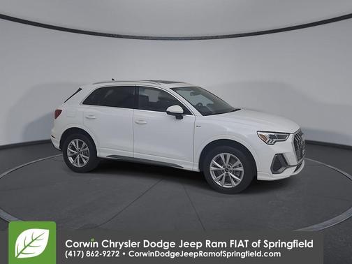 2025 Audi Q3 45 S line Premium