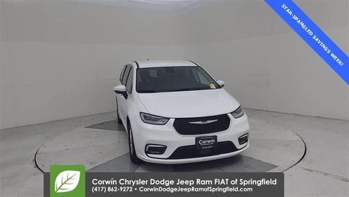2023 Chrysler Pacifica Touring-L