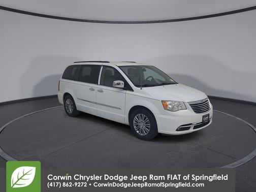 2014 Chrysler Town & Country Touring-L