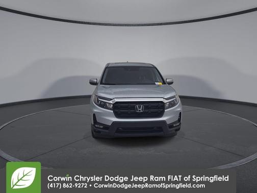 Silver 2025 Honda Ridgeline RTL