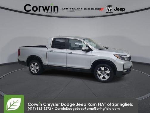 Silver 2025 Honda Ridgeline RTL