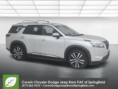 2023 Nissan Pathfinder Platinum