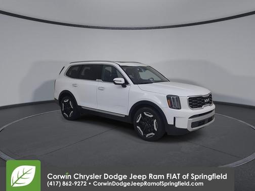 Glacial White Pearl 2025 Kia Telluride S