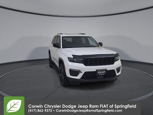Bright White Clearcoat 2025 Jeep Grand Cherokee Limited