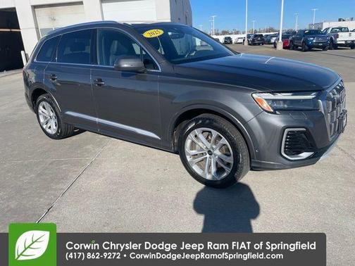 Samurai Gray Metallic 2025 Audi Q7 55 Premium Plus