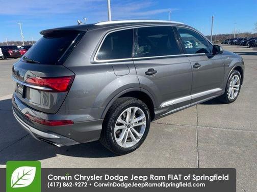 Samurai Gray Metallic 2025 Audi Q7 55 Premium Plus