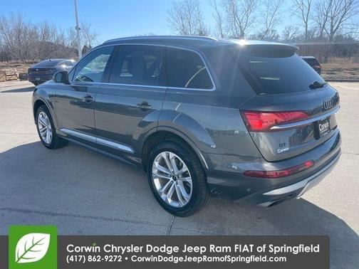 Samurai Gray Metallic 2025 Audi Q7 55 Premium Plus