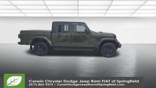 2022 Jeep Gladiator Sport