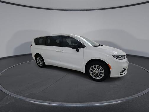 Bright White Clearcoat 2026 Chrysler Pacifica Limited