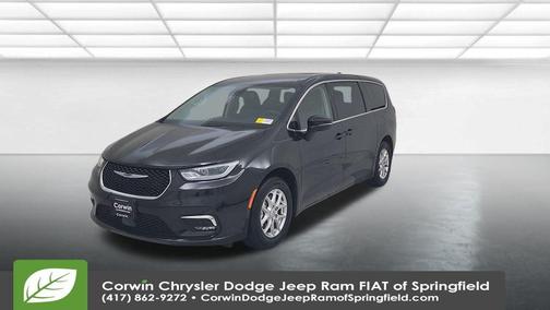 2023 Chrysler Pacifica Touring-L