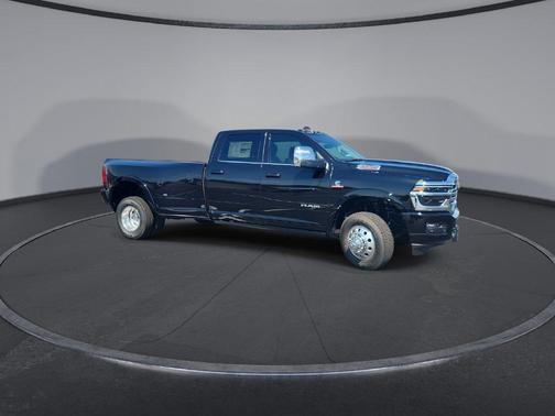 Diamond Black 2027 RAM 3500 Limited