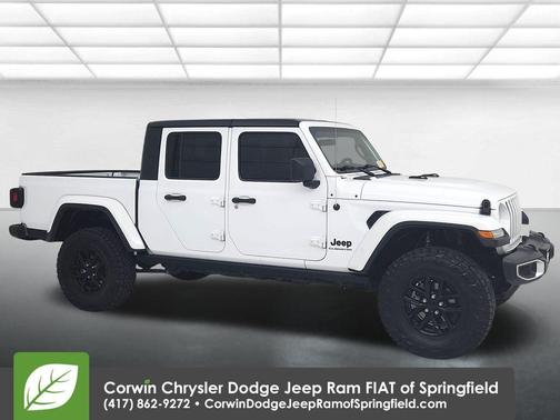 2022 Jeep Gladiator Sport