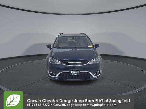 2017 Chrysler Pacifica Touring-L Plus