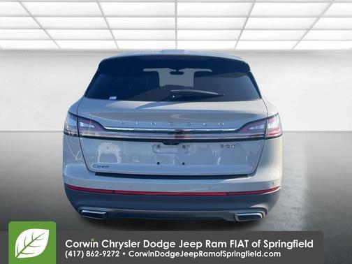 2019 Lincoln Nautilus Select