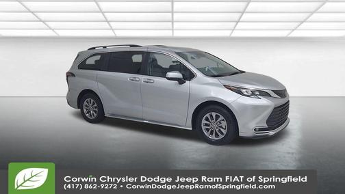 2024 Toyota Sienna XLE