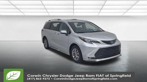 2024 Toyota Sienna XLE