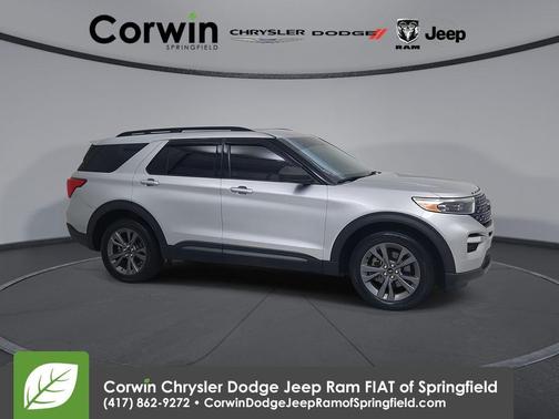 Silver Metallic 2021 Ford Explorer XLT