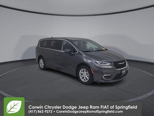 Granite Crystal Clearcoat Metallic 2023 Chrysler Pacifica Touring-L