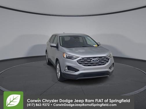 Silver Metallic 2024 Ford Edge Titanium