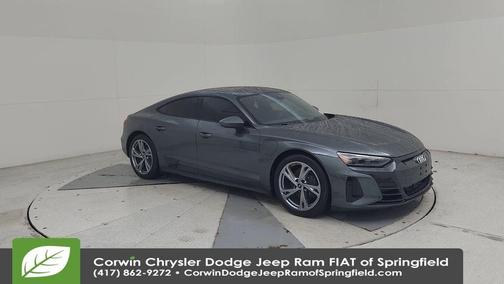 Daytona Gray Pearl Effect 2023 Audi e-tron GT Premium Plus
