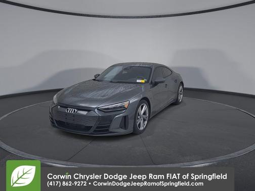 Daytona Gray Pearl Effect 2023 Audi e-tron GT Premium Plus