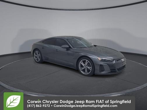 Daytona Gray Pearl Effect 2023 Audi e-tron GT Premium Plus