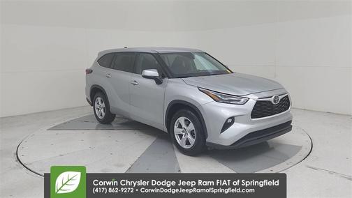 2024 Toyota Highlander LE