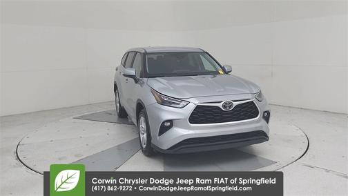 2024 Toyota Highlander LE