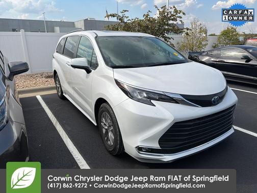 2024 Toyota Sienna XLE