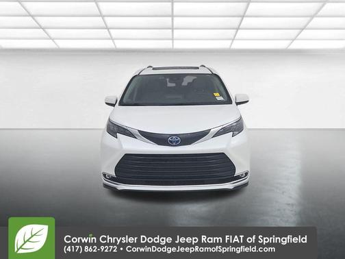 2024 Toyota Sienna XLE