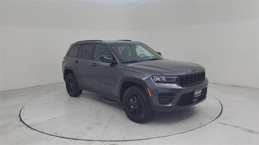 2024 Jeep Grand Cherokee Laredo